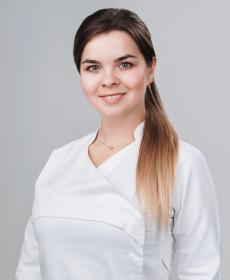 Белозёрова Елена Дмитриевна