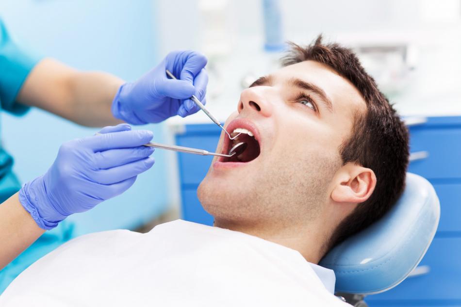 Боль в зубе после лечения: когда обращаться к стоматологу?